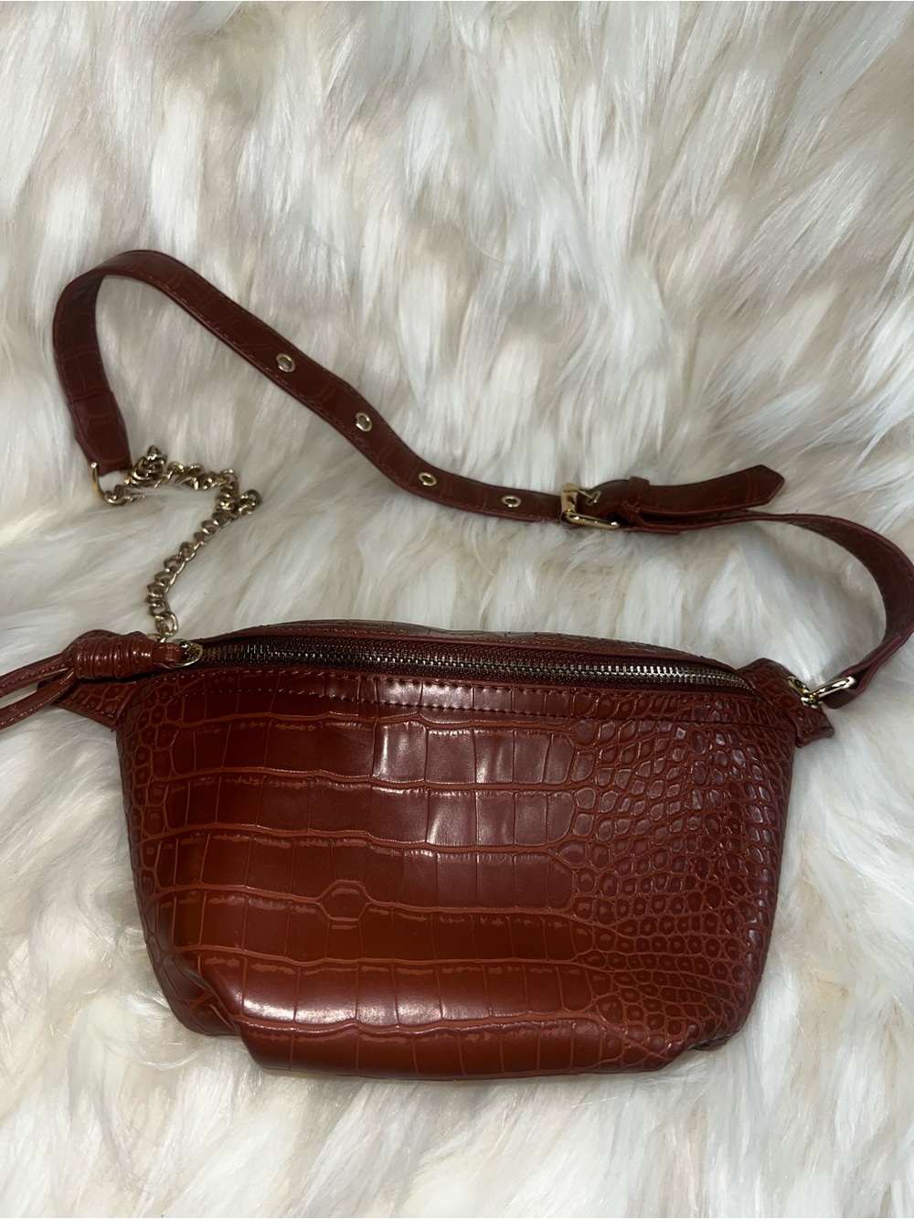 Cognac Croc Embossed Vegan Leather Crossbody Bag Gold Chain Adjustable Strap